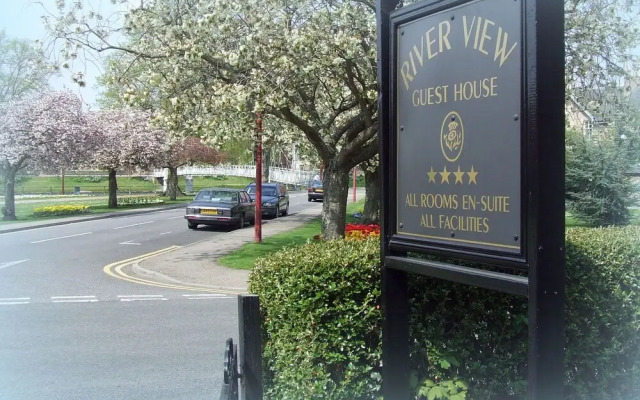 Riverview Guesthouse