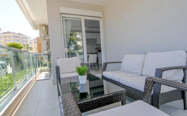 5 Star Luxury Emerald Complex