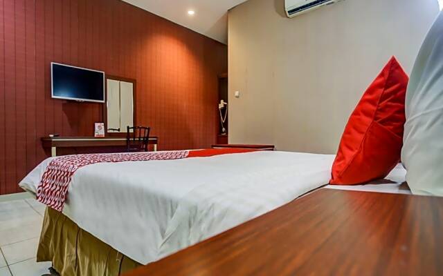 Super OYO 3936 Hotel Trisula Makassar