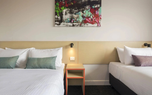 Nightcap at Waltzing Matilda Hotel