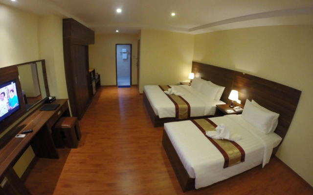 Silver Green Hotel Yangon