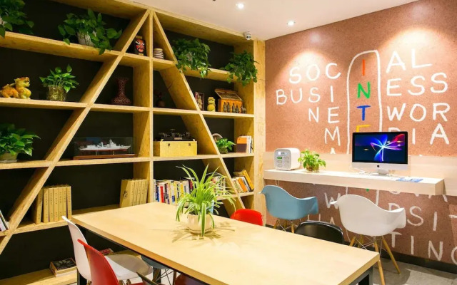 ibis-Xi’an Linyi Terracotta Warriors