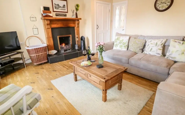 Whispering Willows - The Bungalow