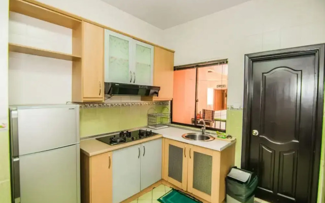 Marina Travellers Suite Marina Court
