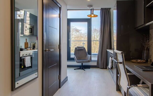 33 Parkside Coventry by Payman Club
