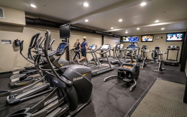 Juniper Crest #25 4 Bedroom Condo by RedAwning