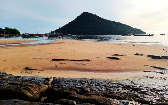 The Azure - M'Pai Bay