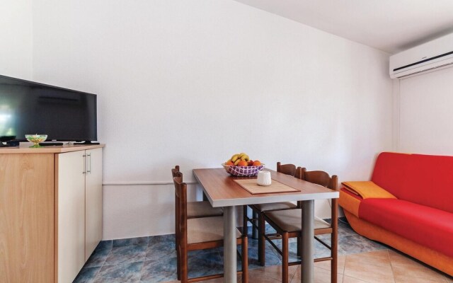 Amazing Apartment in Vir With 1 Bedrooms and Wifi