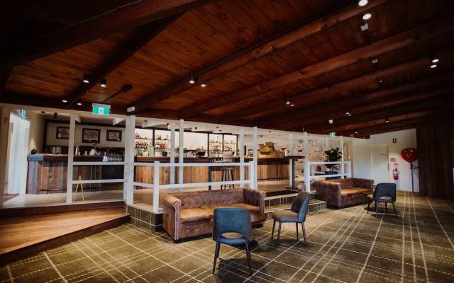 Wallaby Hotel
