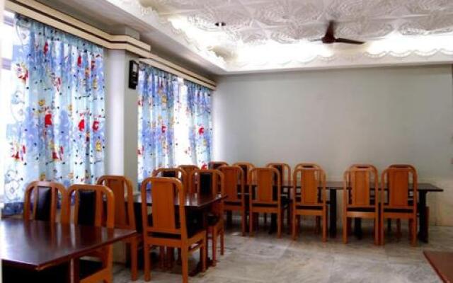 Vandana Hotel