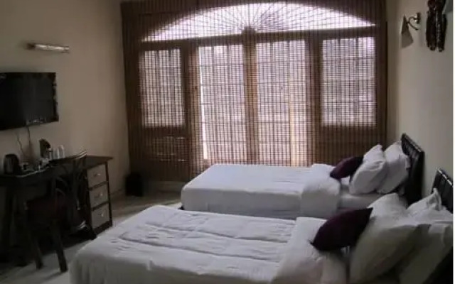 Tiw Home Stay