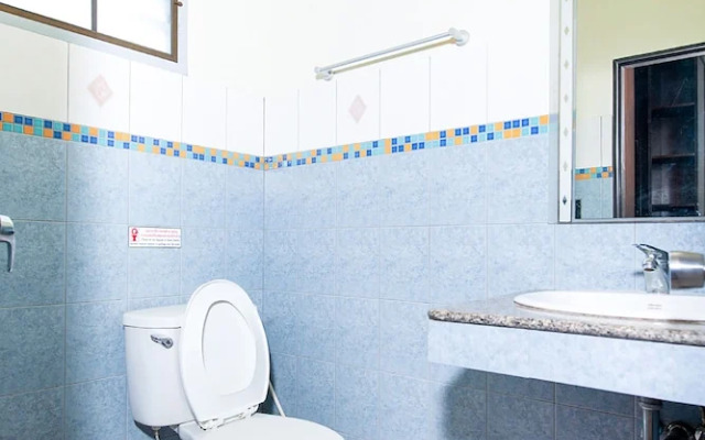 Oyo 310 Butterfly House