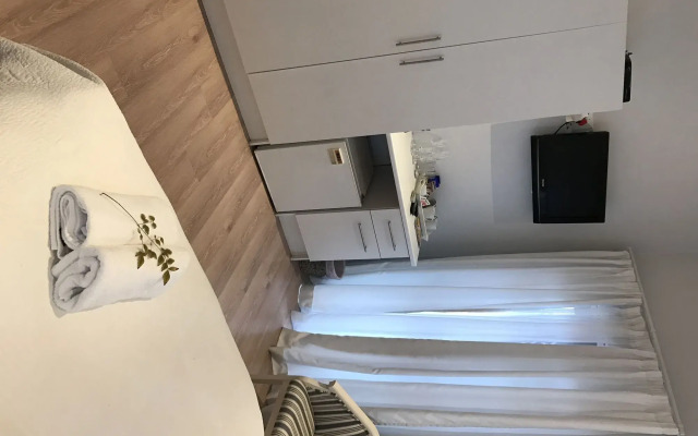 Albatross Guest House