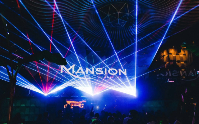 Paradox Vancouver