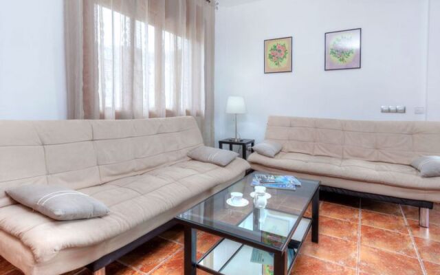 House Astral Lloret de Mar