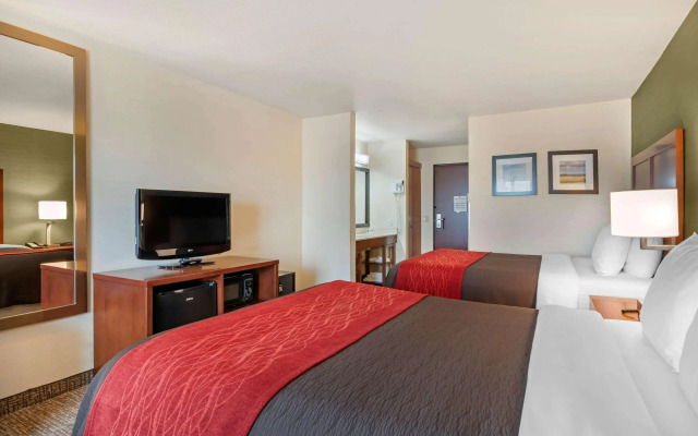 Comfort Inn and Suites Salem