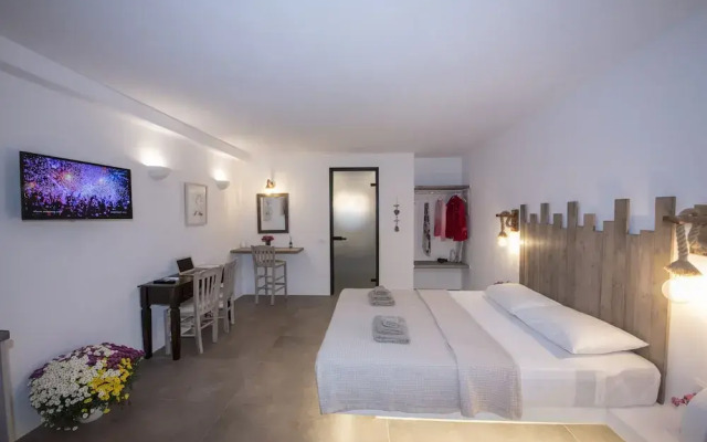 Myrsini's Luxury Suites