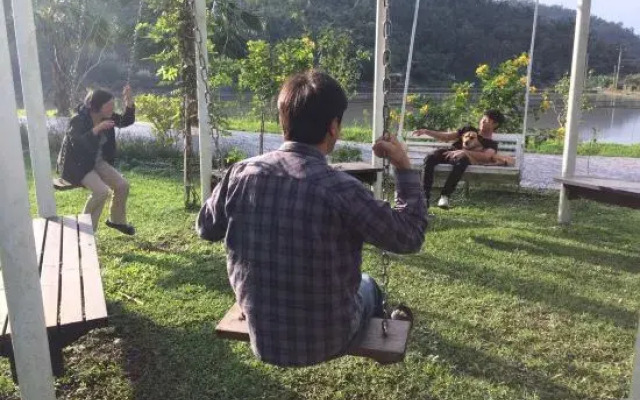 Barefoot Springs Hostel