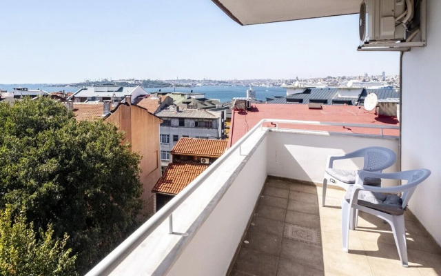 Duplex Flat With Bosphorus View in Uskudar
