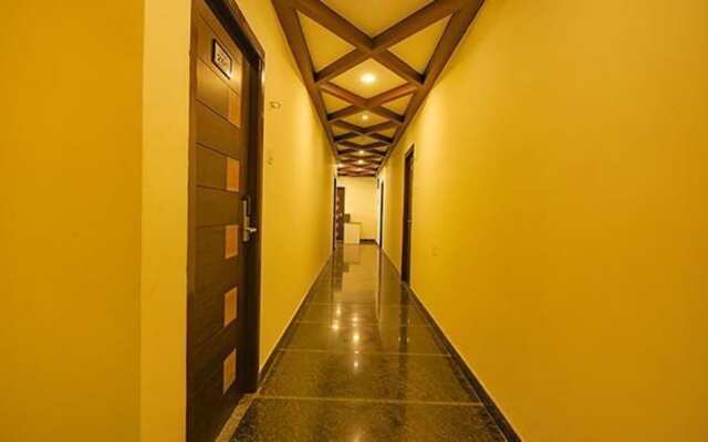 Fabhotel Saravana Executive