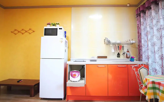 Gurye Nogojiri Pension