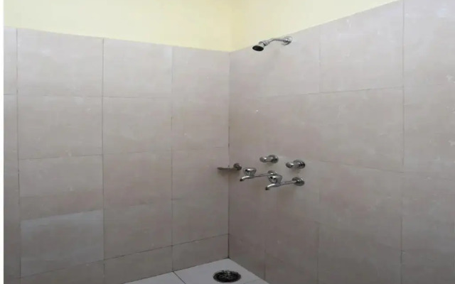 OYO Rooms C Road Paota