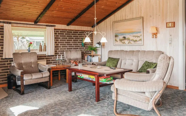 Superb Holiday Home in Hemmet near Sea