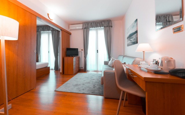 Loano 2 Village Hotel