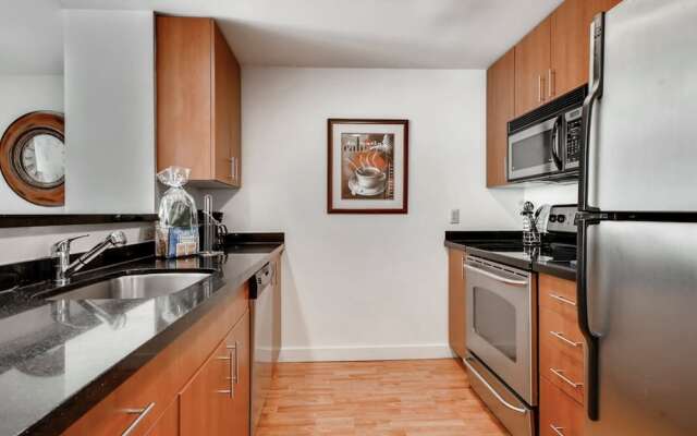 Bluebird Suites in the heart of Fenway
