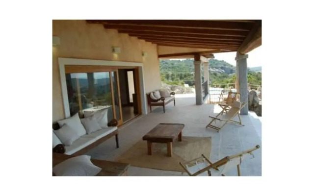 Silvaredda Comfortable Holiday Residence