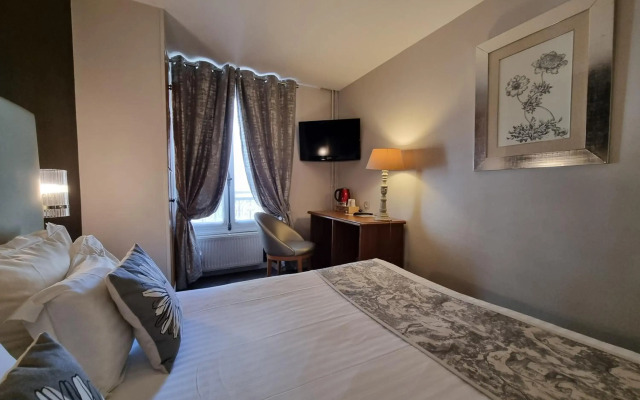 France Eiffel Hotel