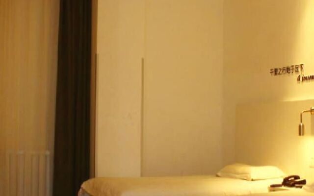 Motel 168 Dalian High-tech Park Huangpu Road Branch