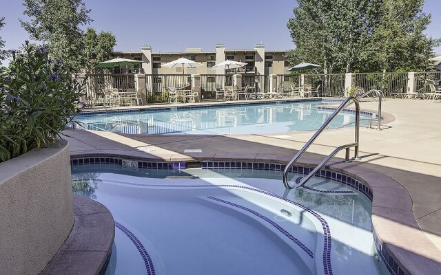 Storm Meadows Club C Condominiums