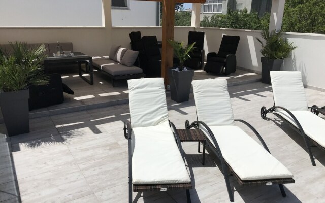 Remarkable 4-bed House in Kaštel Novi