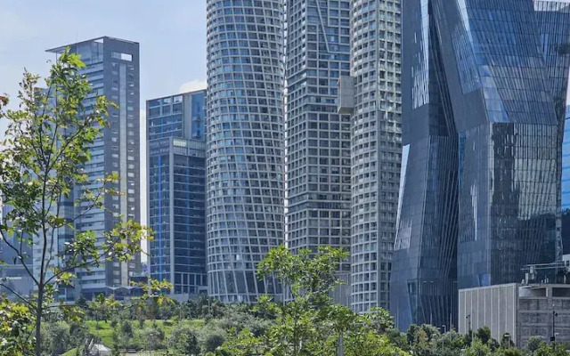 Collection Suites by Kukun