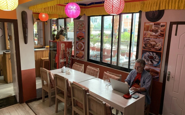 8848 Hostel