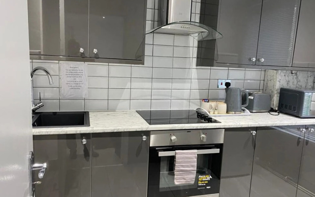 Luxurious 2-bed Apartment in Woolwich, London