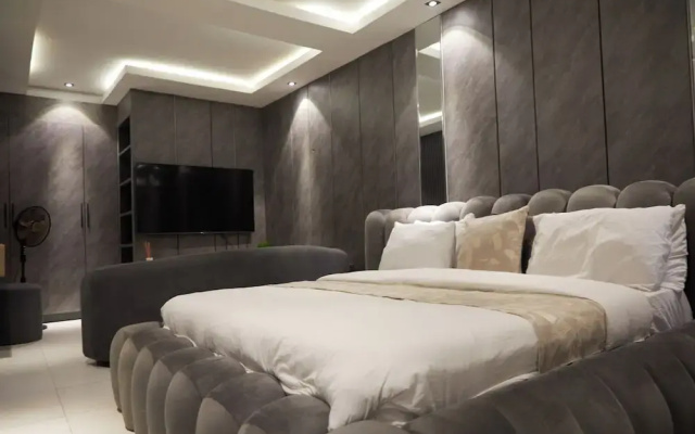 Mo's Place by Zuno Homes