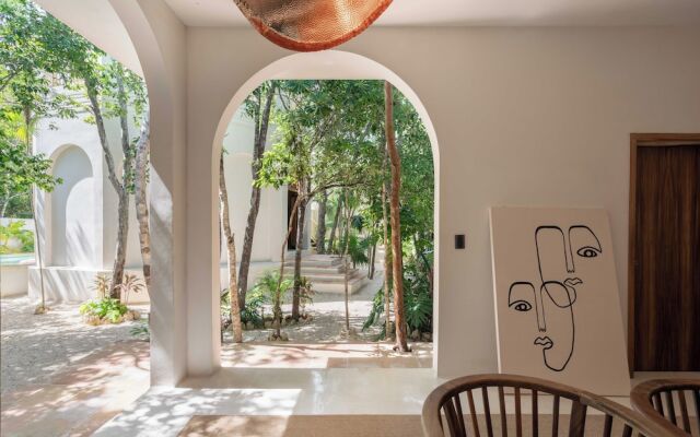 Anat Tantric Boutique Hotel