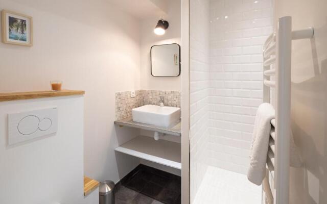 L'Echappee by Cocoonr