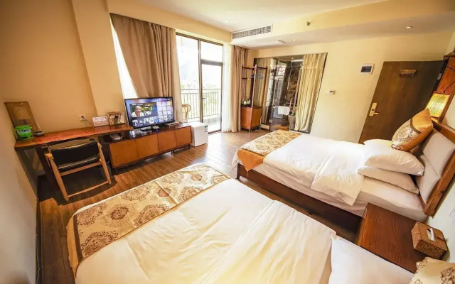 Dongfang Tianshe Resort