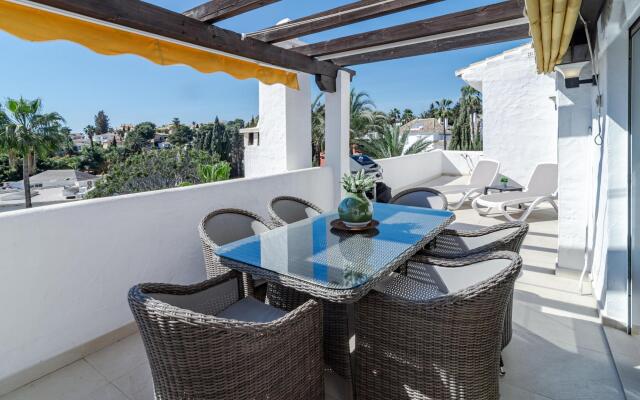 AB4 - vacation home, Marbella by Roomservices