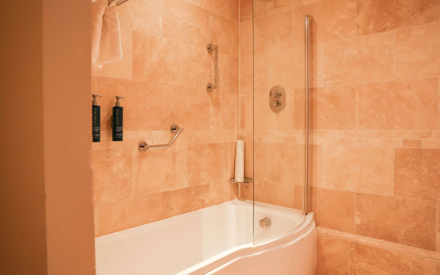 DoubleTree by Hilton Milton Keynes