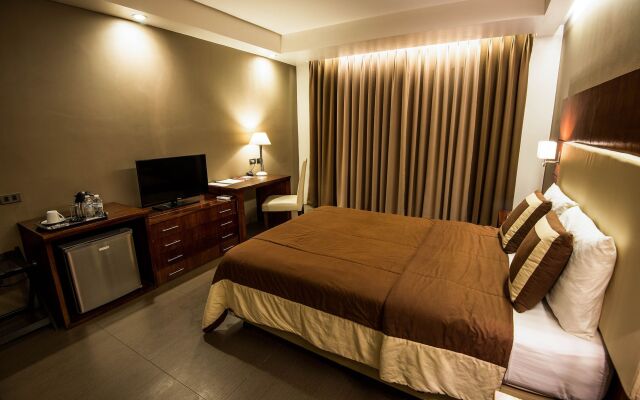 Ariana Hotel