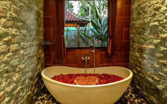 Pratiwi Ubud Villa