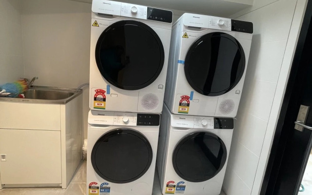 Airone Capsule Hotel