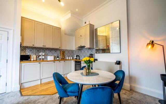 5 Rowntree House