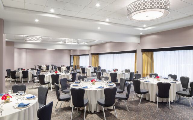 Sheraton Vancouver Airport Hotel
