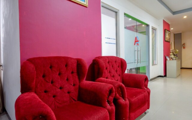 Atomy Hotel by RedDoorz