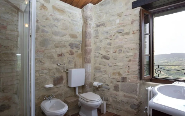 Castello di Cisterna